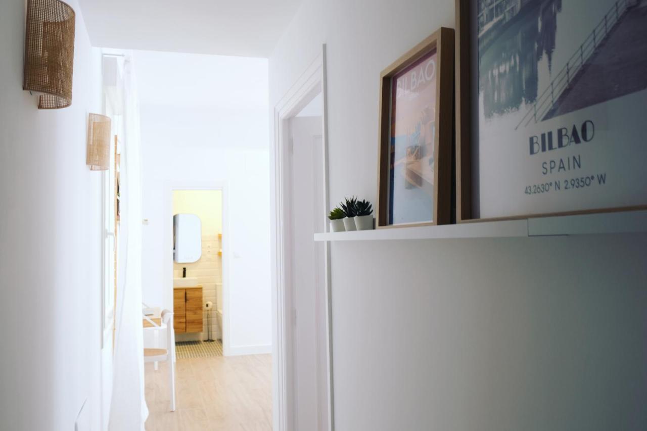 Bright And Modern Apartment In Bilbao City Center Luaran gambar